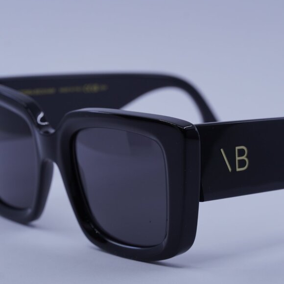 Victoria Beckham VB653S 001 Sunglasses Black Square Frame, Smoke Lenses - Picture 3 of 9